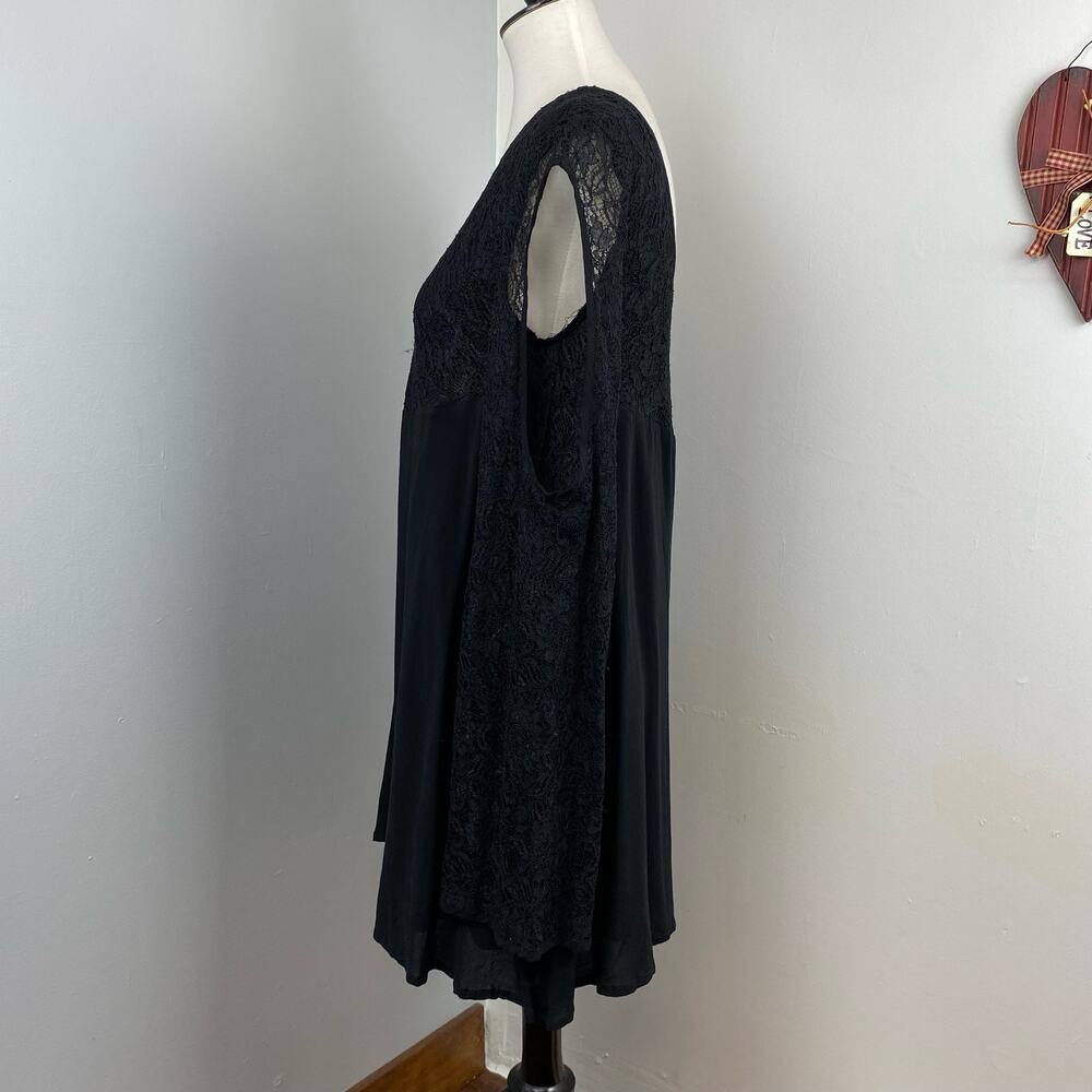 Minkpink Solid Black Lace Long Sleeve Cold Shoulder Mini Dress Medium NEW - Picture 6 of 8